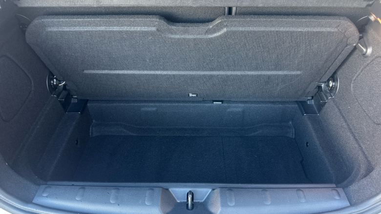 MINI Hatchback 1.5 Cooper Classic 3dr Auto Petrol Hatchback